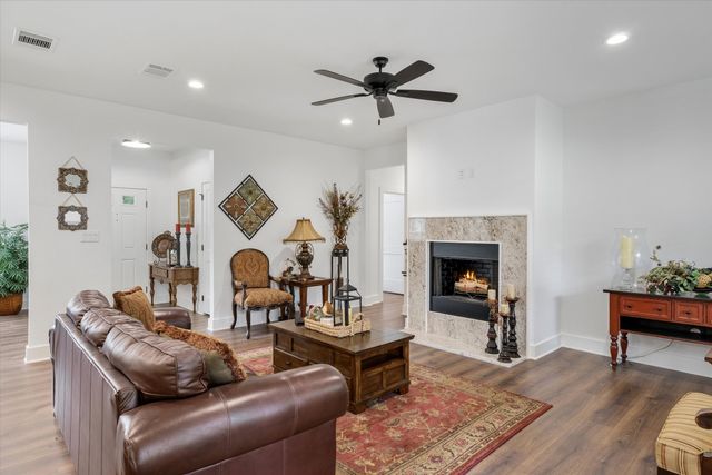 1024 Monte Carlo, Grand Saline, TX 75140