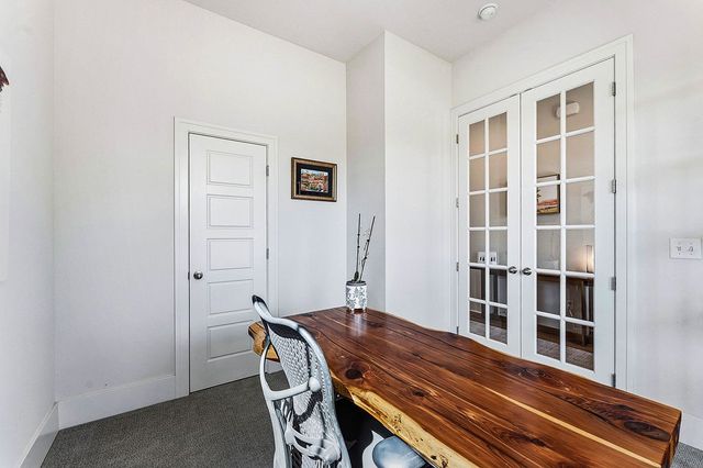 5200 SW Stanford Court, Bentonville, AR 72713