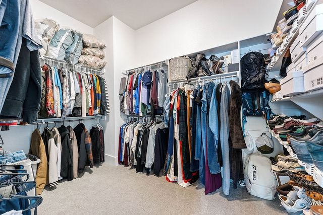 5200 SW Stanford Court, Bentonville, AR 72713