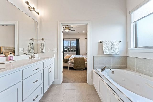 5200 SW Stanford Court, Bentonville, AR 72713