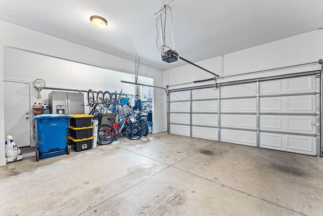 5200 SW Stanford Court, Bentonville, AR 72713