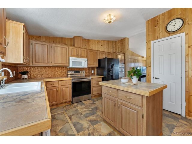 132 Singing Pines Ct, Livermore, CO 80536