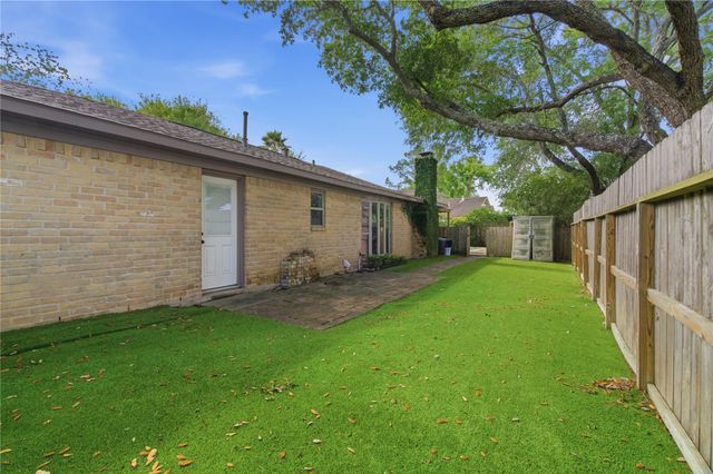 5043 Whispering Falls Drive, Houston, TX 77084