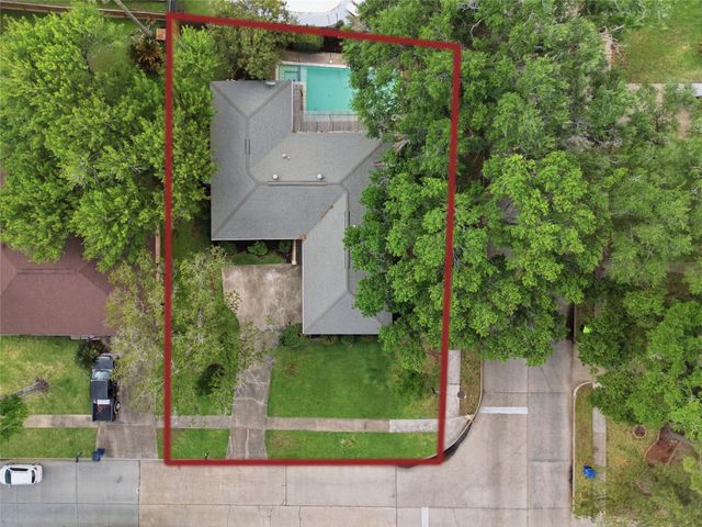 5043 Whispering Falls Drive, Houston, TX 77084