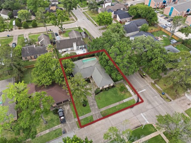 5043 Whispering Falls Drive, Houston, TX 77084