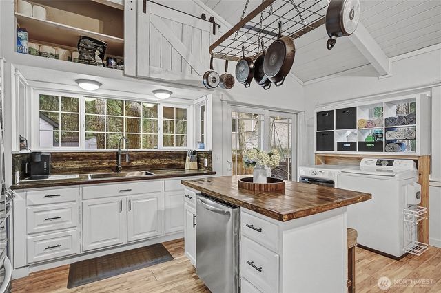 21650 N Terra Lane SE, Yelm, WA 98597