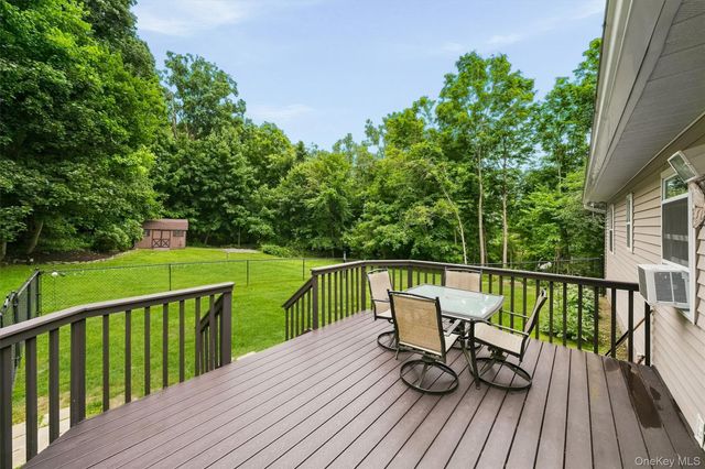135 Weyants Lane, Newburgh, NY 12550