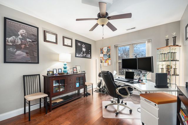 50 N Bokelman Street 234, Roselle, IL 60172