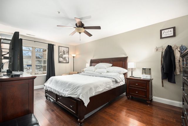 50 N Bokelman Street 234, Roselle, IL 60172