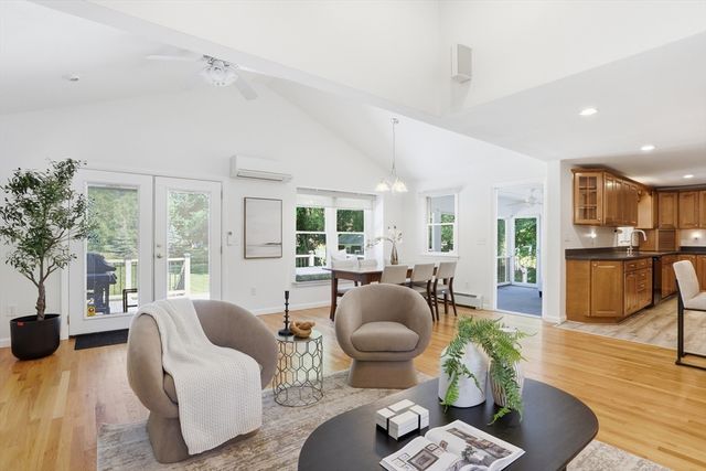 289 Concord Road, Bedford, MA 01730