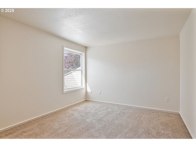 5301 PLOMONDON St F24, Vancouver, WA 98661