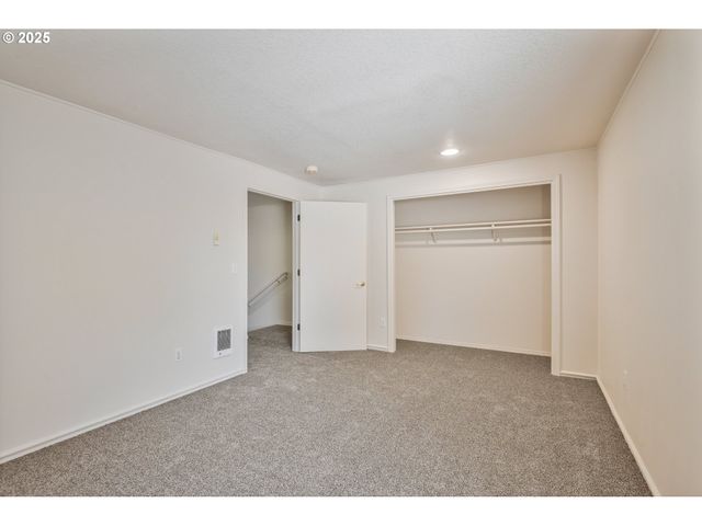 5301 PLOMONDON St F24, Vancouver, WA 98661