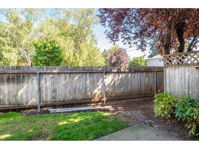 5301 PLOMONDON St F24, Vancouver, WA 98661