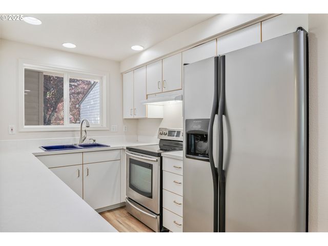 5301 PLOMONDON St F24, Vancouver, WA 98661