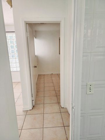 4124 N 32nd Court, Hollywood, FL 33021