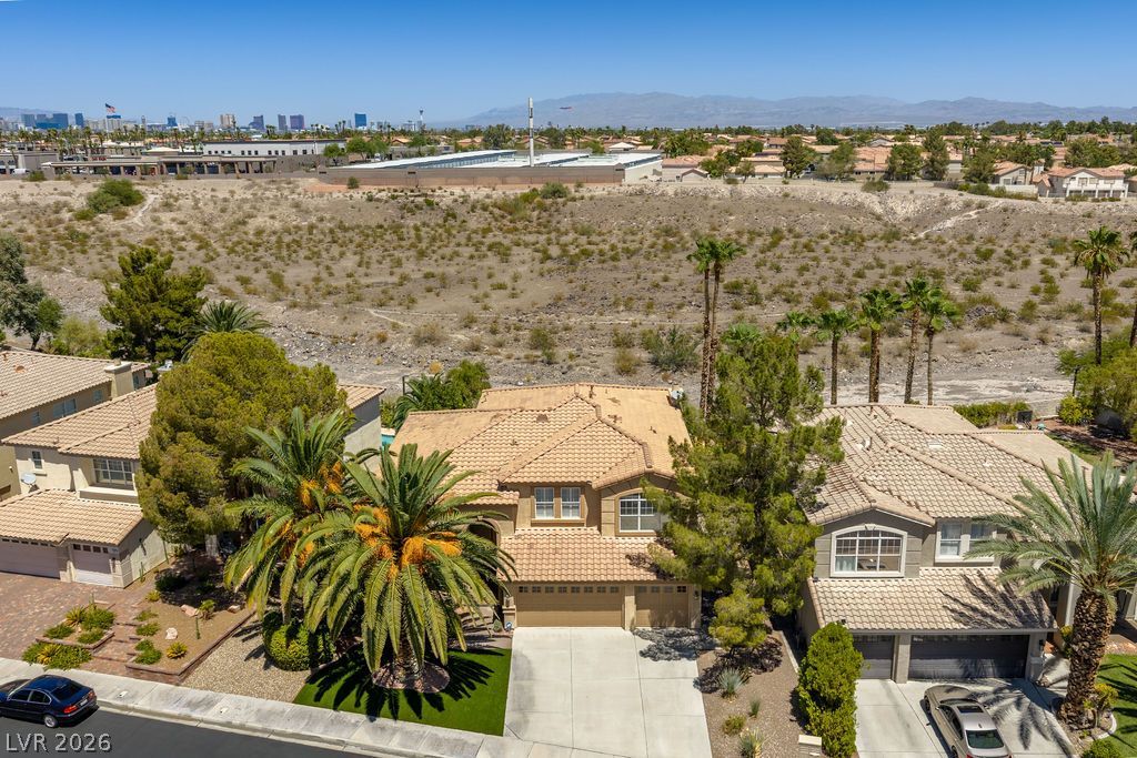 2504 Hacker Drive, Henderson, NV 89074 — photo 2