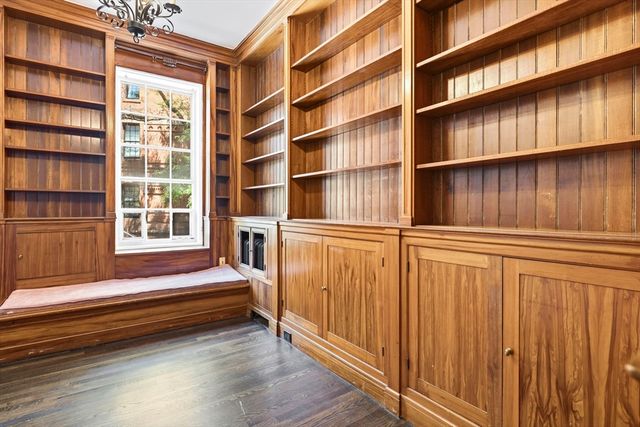 2 Otis Place 1, Boston, MA 02108