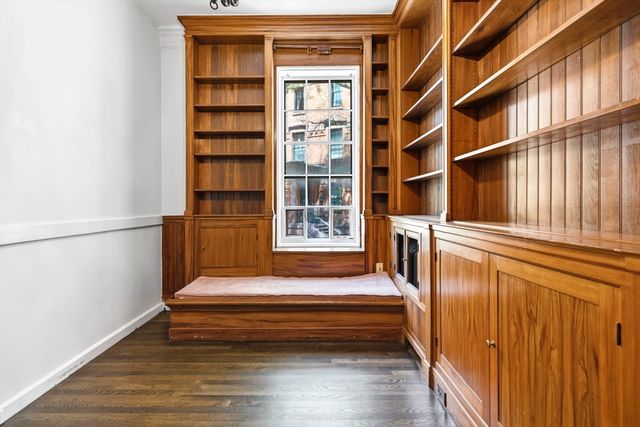 2 Otis Place 1, Boston, MA 02108