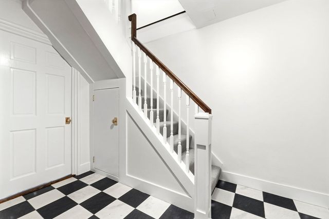 2 Otis Place 1, Boston, MA 02108