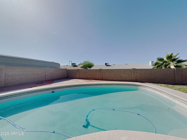3939 W ANDERSON Drive, Glendale, AZ 85308