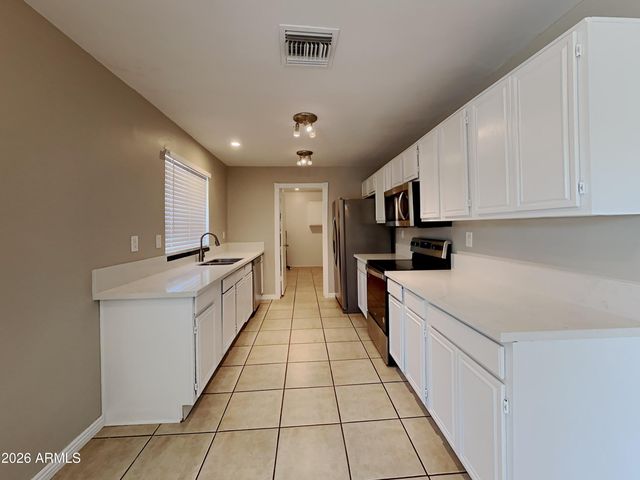 3939 W ANDERSON Drive, Glendale, AZ 85308