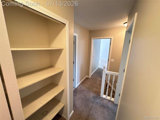 35601 Ashford Drive, Sterling Heights, MI 48312