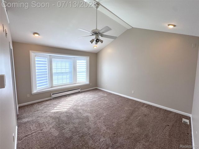 35601 Ashford Drive, Sterling Heights, MI 48312