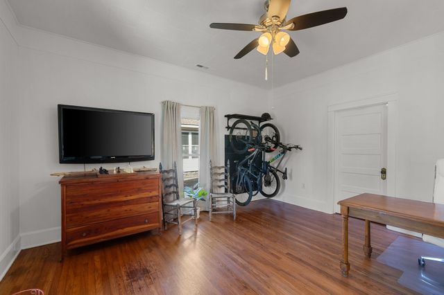 302 N Polk St, Tullahoma, TN 37388