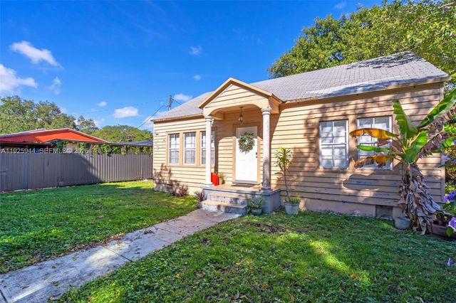 2271 SW 11th St, Miami, FL 33135