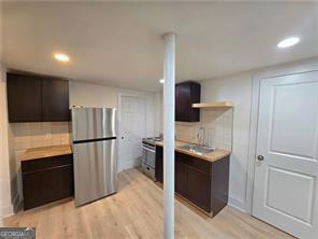 1022 Mayson Turner Road NW, Atlanta, GA 30314