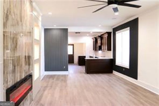 1022 Mayson Turner Road NW, Atlanta, GA 30314