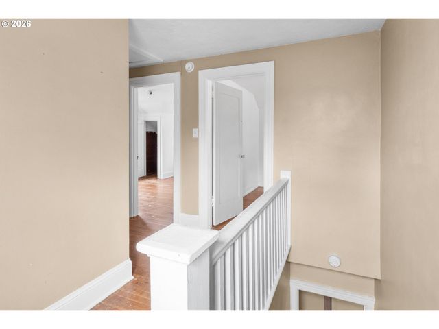 2144 N WEBSTER St, Portland, OR 97217