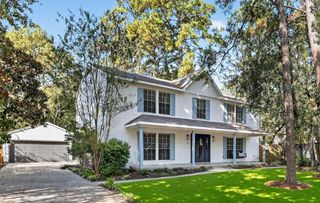 19 Hickory Oak Drive, Spring, TX 77381