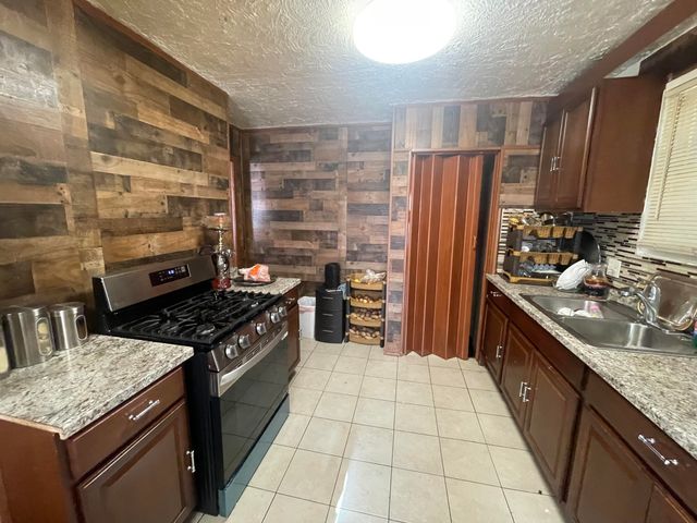 6578 Montrose Street, Detroit, MI 48228