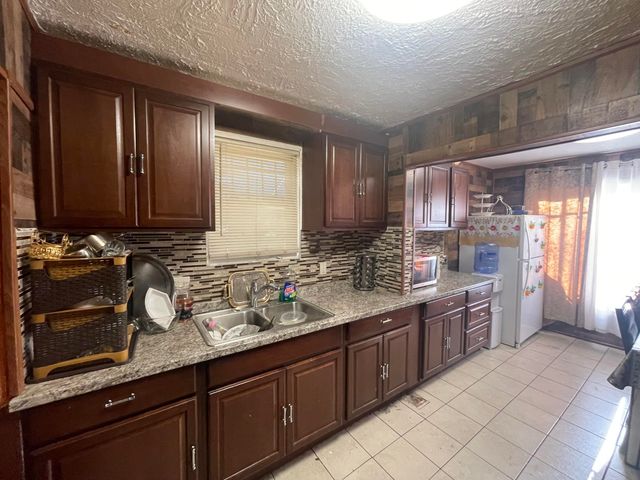 6578 Montrose Street, Detroit, MI 48228