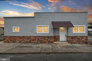 301 STATE ST, Steelton, PA 17113