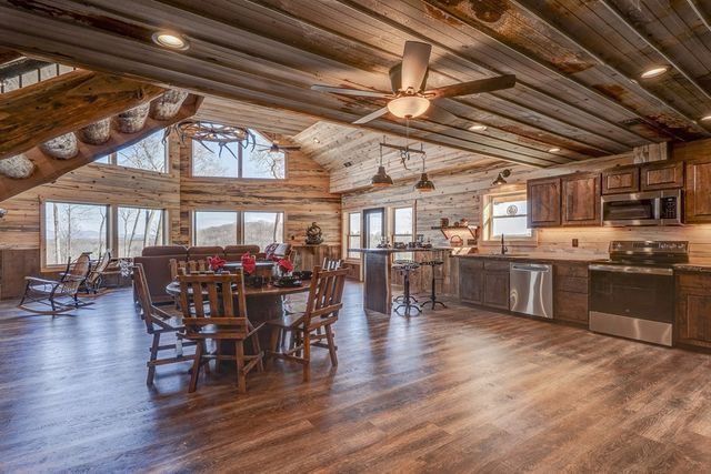 187 Briar Woods Lane, Blue Ridge, GA 30513