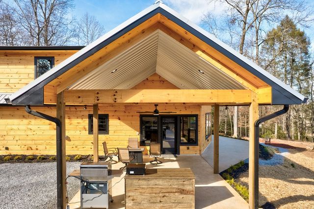 187 Briar Woods Lane, Blue Ridge, GA 30513