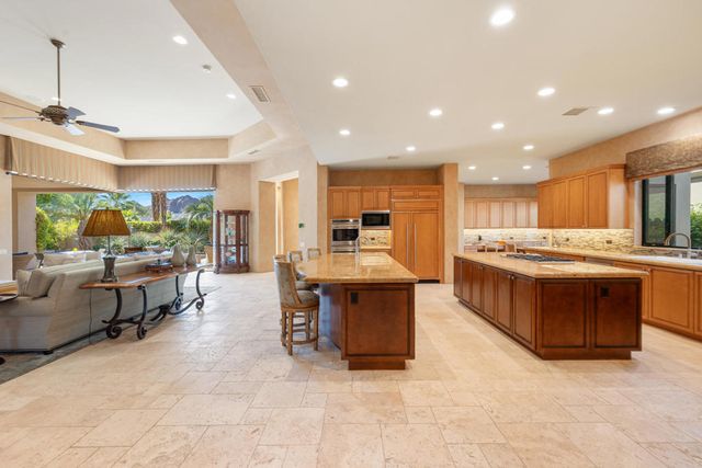 77638 Via Venito, Indian Wells, CA 92210