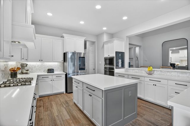 2825 Shane Drive, Midlothian, TX 76065