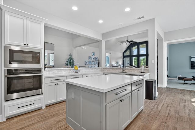 2825 Shane Drive, Midlothian, TX 76065