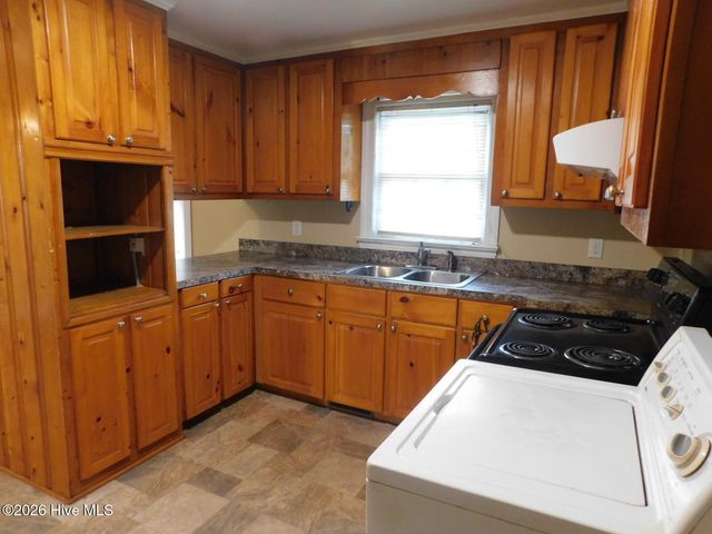 503 Pittman Drive, Greenville, NC 27834