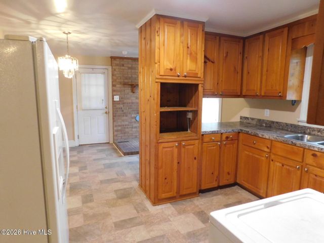 503 Pittman Drive, Greenville, NC 27834