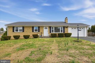 135 MEADE DR, Winchester, VA 22602