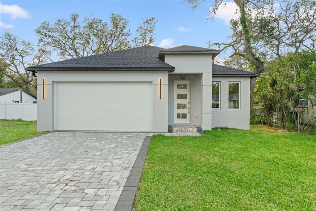8906 N OTIS AVENUE, Tampa, FL 33604