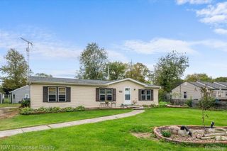 2916 Navarre Boulevard, Frenchtown Township, MI 48162