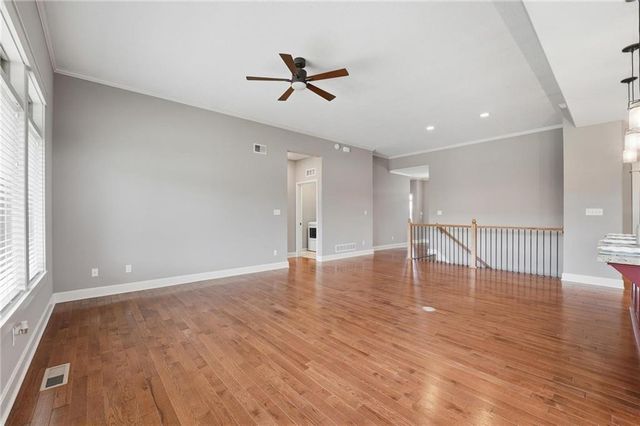 4385 Missouri Drive, Ottawa, KS 66067