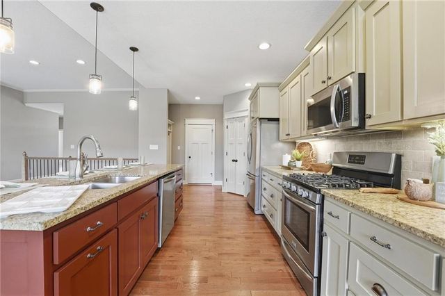 4385 Missouri Drive, Ottawa, KS 66067