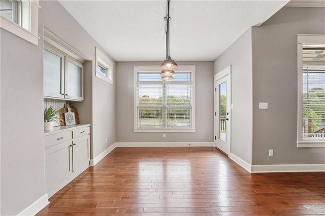 4385 Missouri Drive, Ottawa, KS 66067