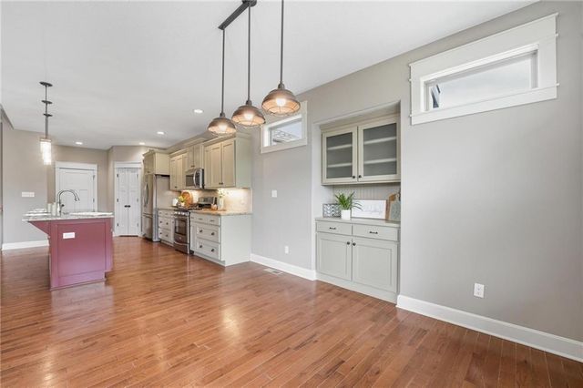 4385 Missouri Drive, Ottawa, KS 66067